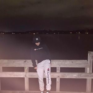 Meet your Posher, Jon